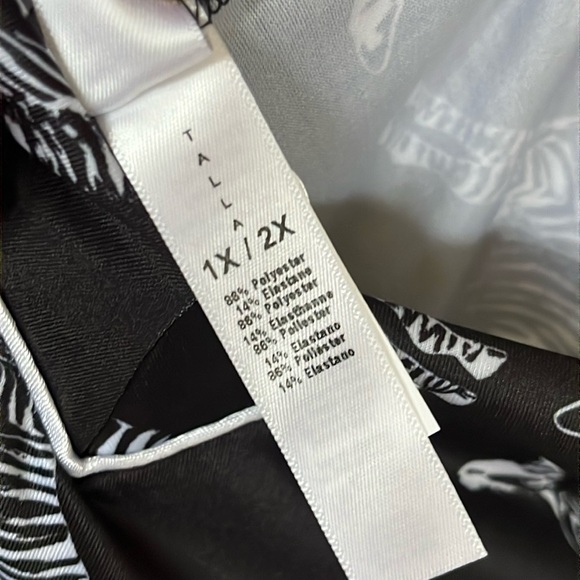 Brand New Mapale Full-Length Onesie Black White Zebra Animal Print Semi-Loose - Picture 13 of 14